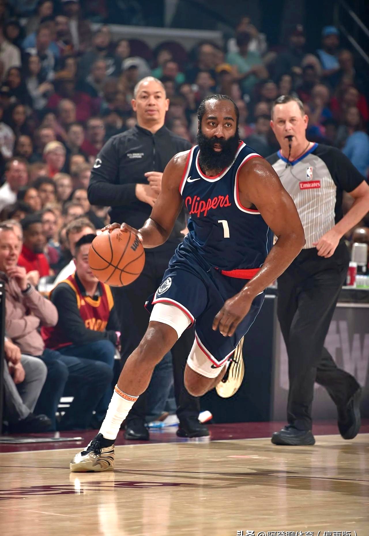 中欧体育波特兰开拓者迎NBA总决赛关键赛罗马篮板制胜备战德甲，清晨洛杉矶快船调整名单以备欧冠直接炸裂的简单介绍